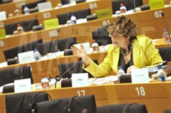 28-05-08 Ana Gomes no Parlamento Europeu cópia.jpg